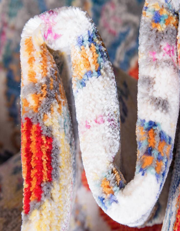 Detail image of  4' x 6' Alexis Rug