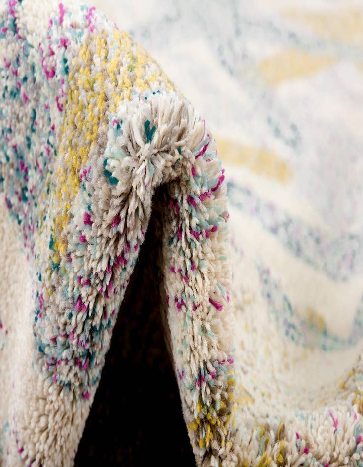 Detail image of  4' x 6'  Washable Amalfi Rug