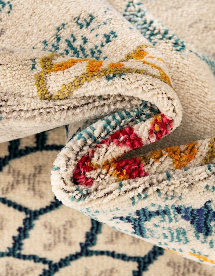 Detail image of  10' x 13'  Washable Amalfi Rug