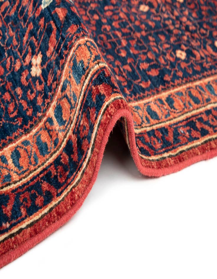 Detail image of  7' 10 x 9' 7 Amina Wool Rug