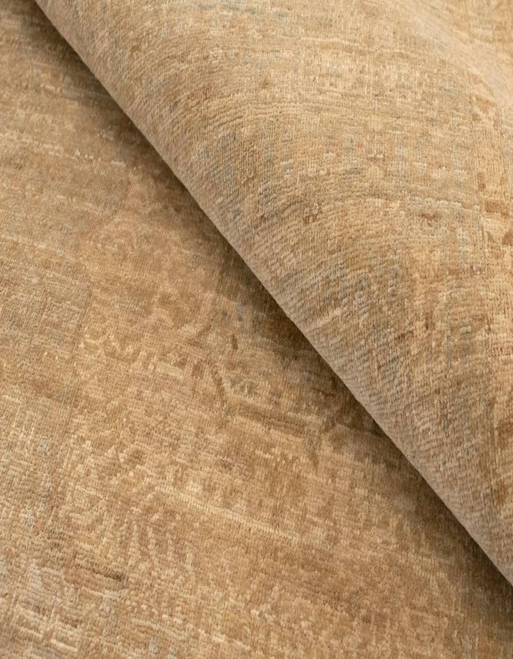 Detail image of  4' 10 x 6' 11 Amina Wool Rug