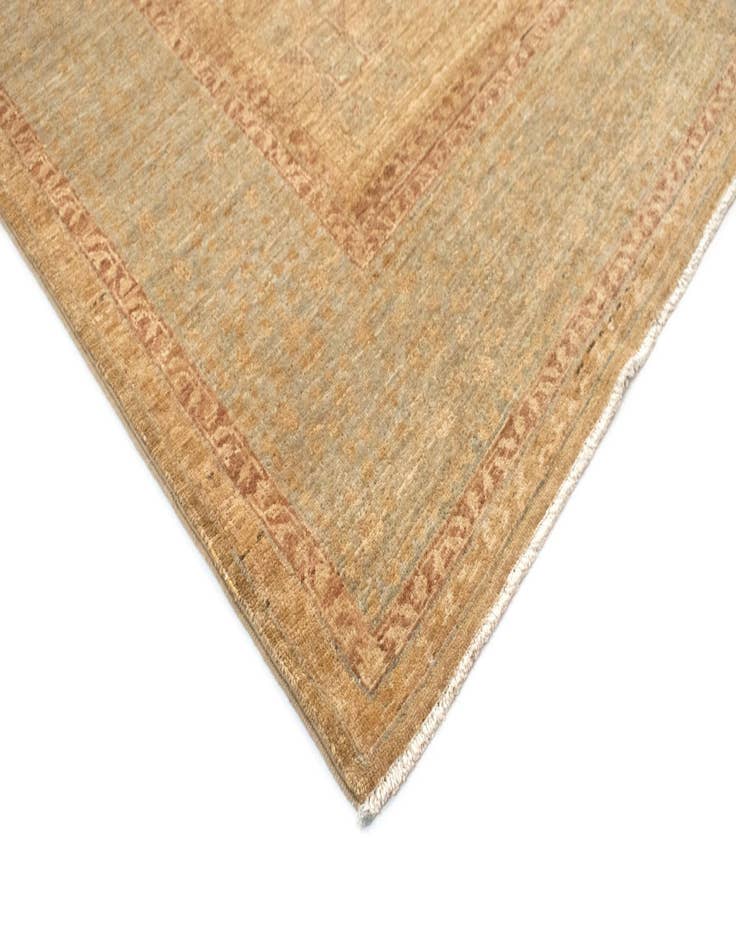 Detail image of  4' 9 x 6' 6 Amina Wool Rug