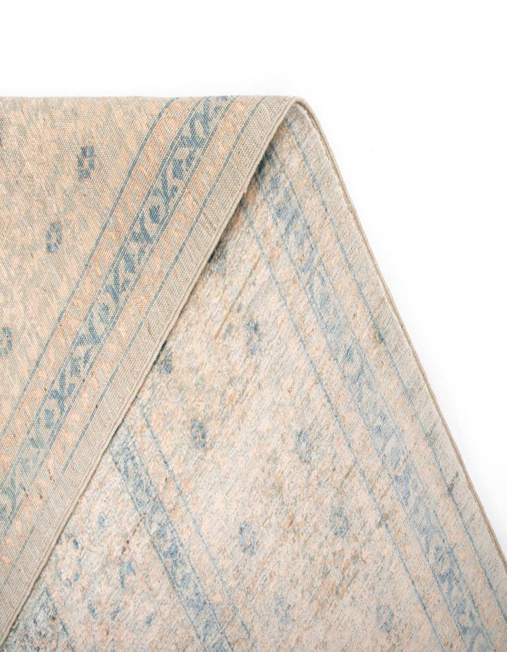 Detail image of  8' x 9' 10 Amina Wool Rug