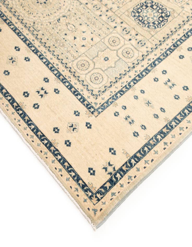 Detail image of  8' 2 x 11' 1 Amina Wool Rug