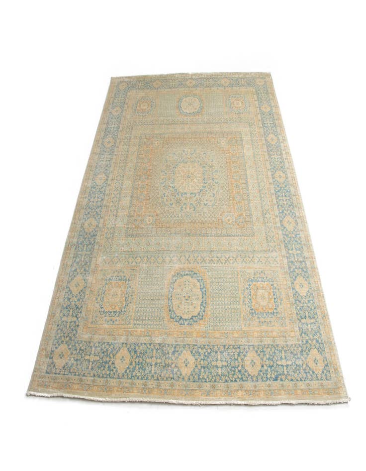 Detail image of  8' 2 x 9' 9  Hand Knotted Amina Rug