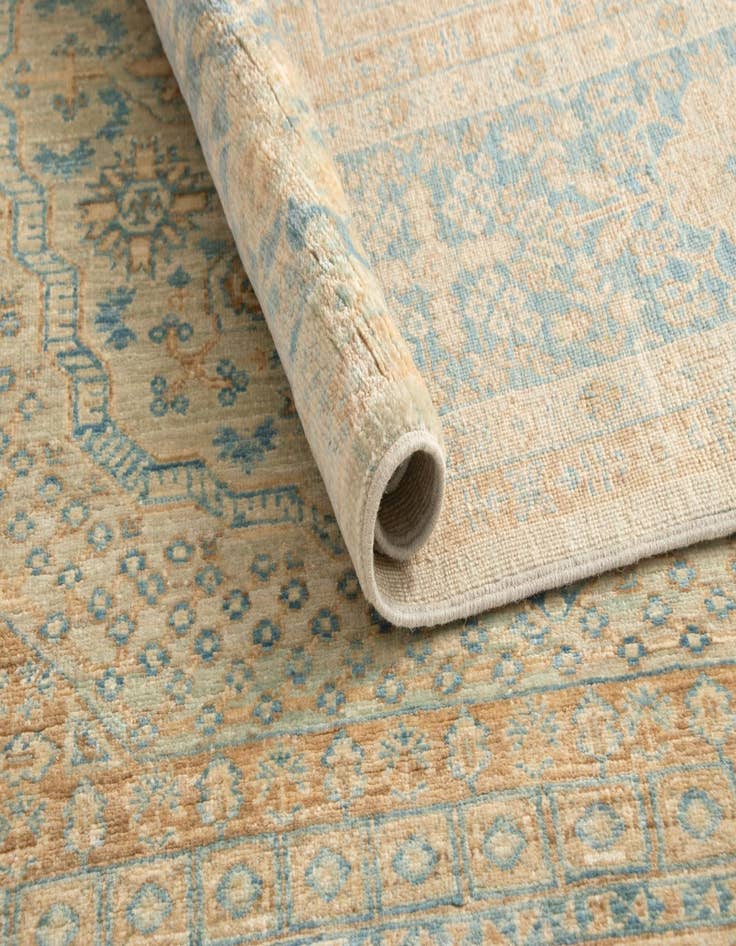 Detail image of  8' 2 x 9' 9  Hand Knotted Amina Rug