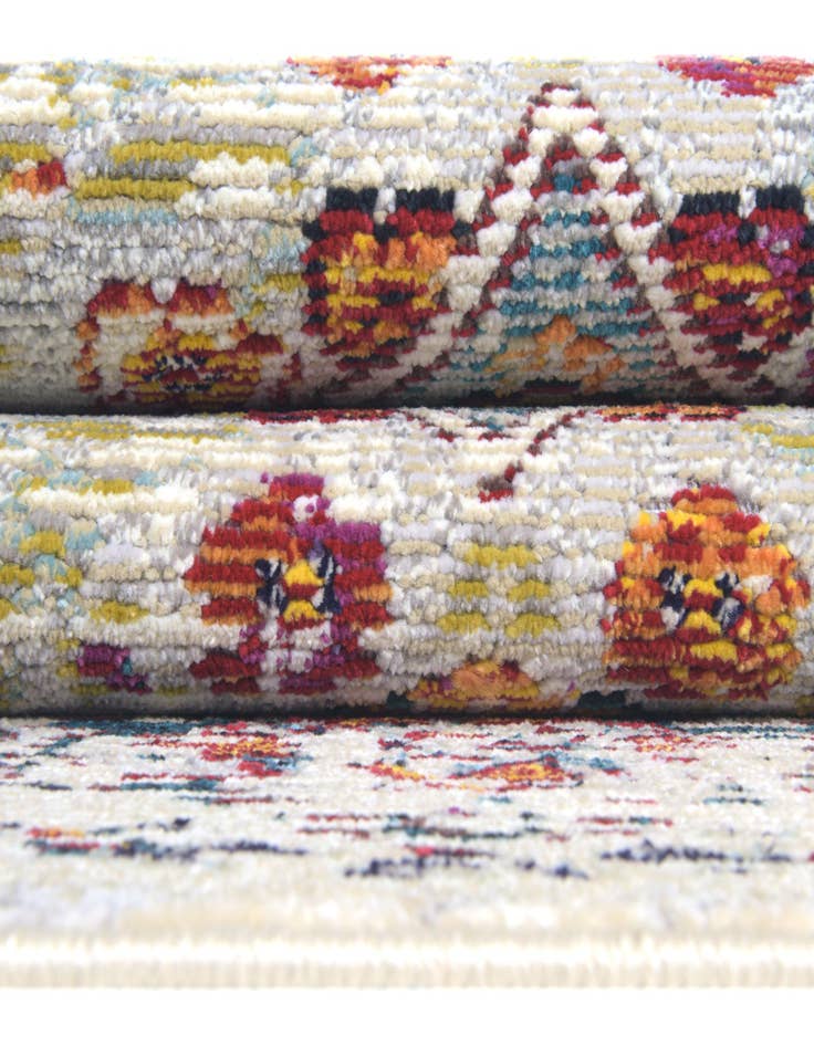 Detail image of  9' x 12' 2 Amulet Rug