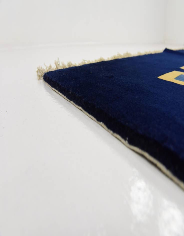 Detail image of 8' x 11' 7 Hand Knotted Antique Finish Wool Rug