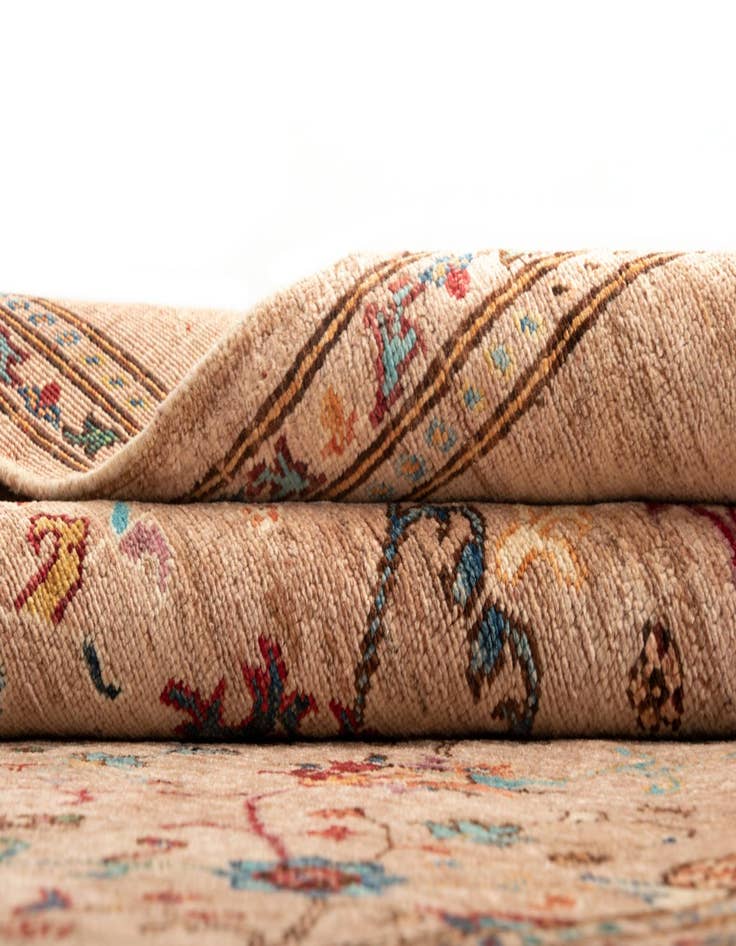 Detail image of  5' 2 x 6' 9 Ariana Wool Rug