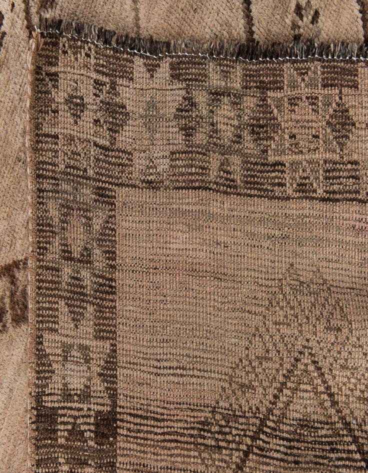 Detail image of  5' x 9' 8  Hand Knotted Balouch Wool Rug