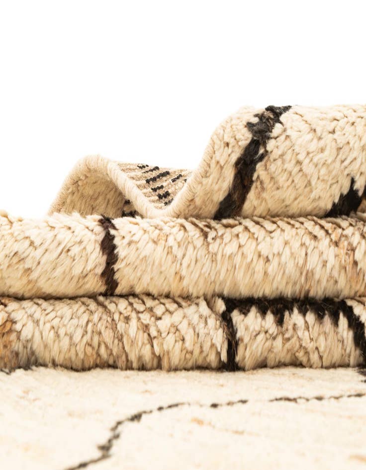 Detail image of  10' 2 x 13' 6 Beni Marok Rug