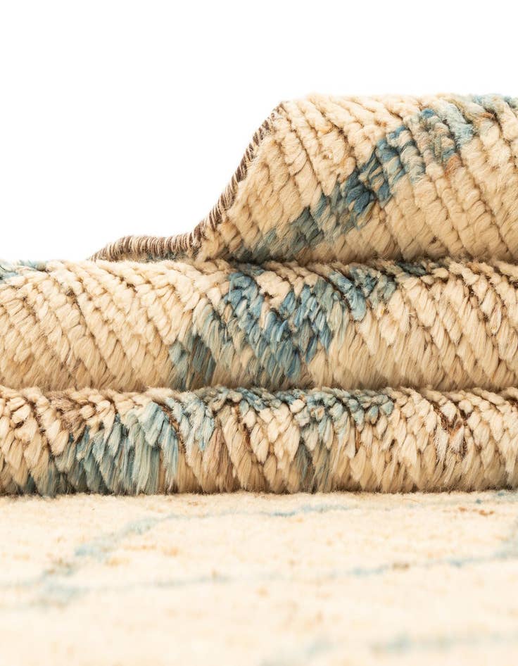 Detail image of 5' 9 x 7' 9 Beni Marok Rug