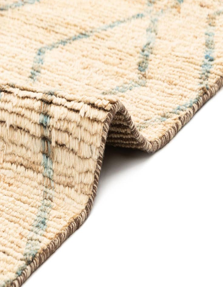 Detail image of 5' 9 x 7' 9 Beni Marok Rug