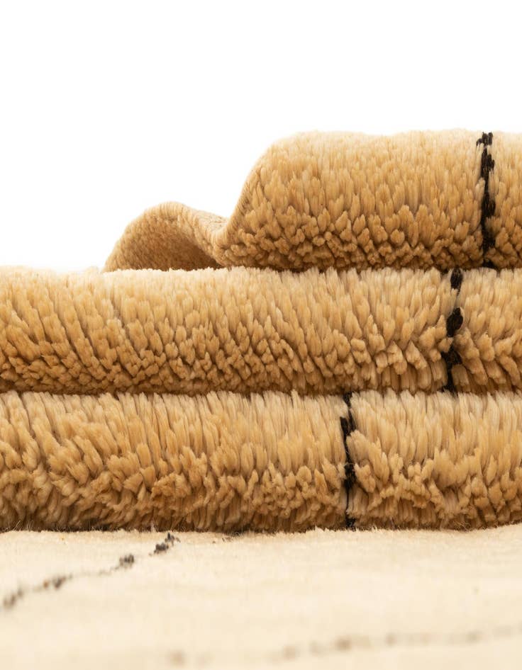 Detail image of  6' 3 x 8' 10 Berber Rug