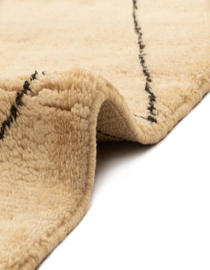 Detail image of  6' 3 x 8' 10 Berber Rug