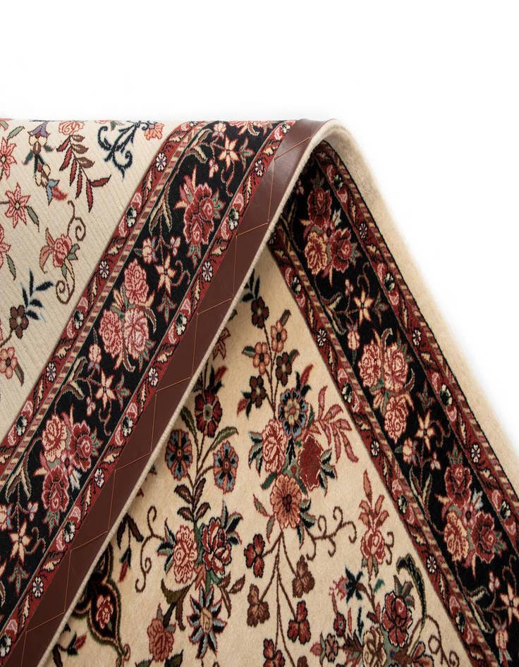 Detail image of  3' 8 x 5' 11 Bidjar Wool Rug