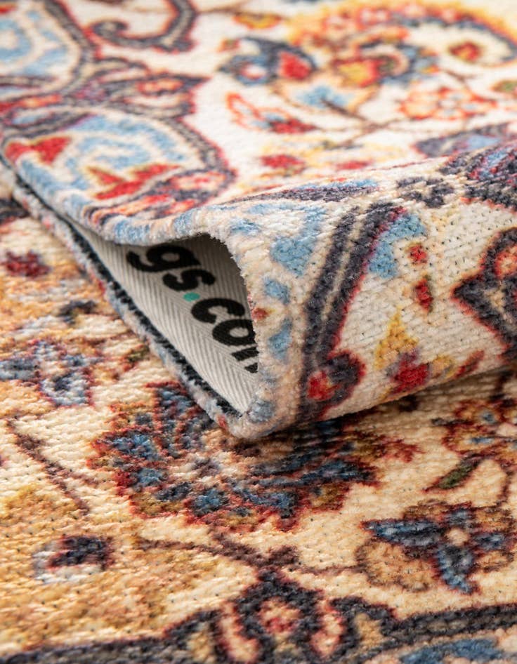 Detail image of  6' 1 x 9' Boutique Rug