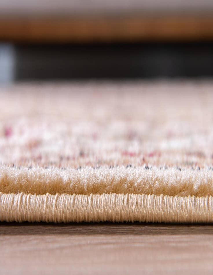 Detail image of 6' 7 x 9' 10 Campania Rug