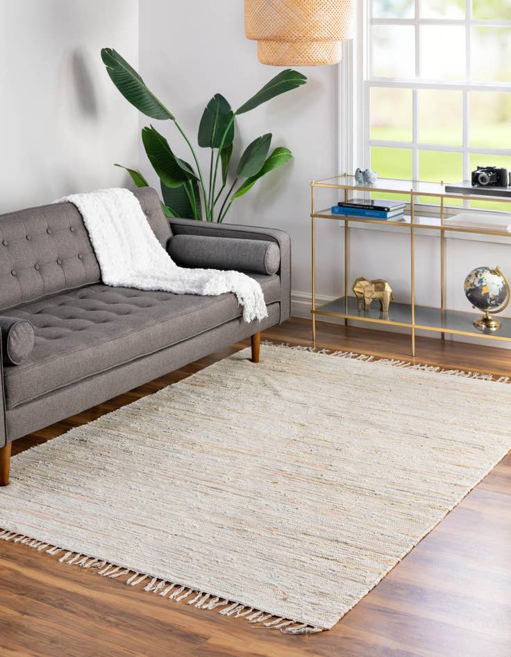 Detail image of  2' 2 x 3'  Hand Woven Chindi Cotton Rug