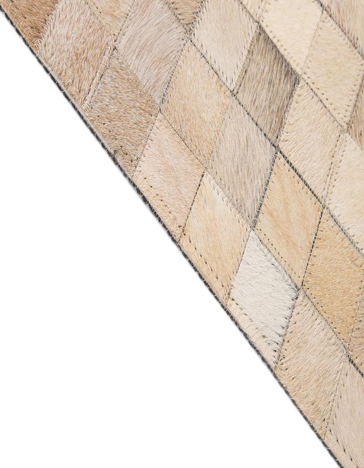 Detail image of  5' 1 x 8' Cowhide - Patchwork Rug