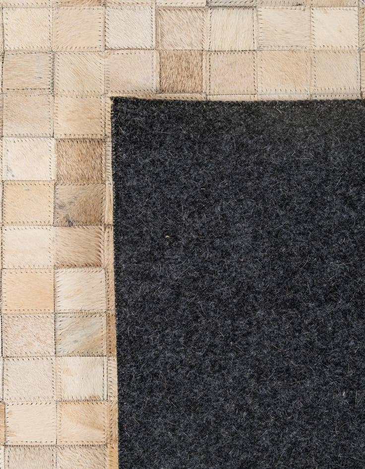 Detail image of  5' 1 x 8' Cowhide - Patchwork Rug