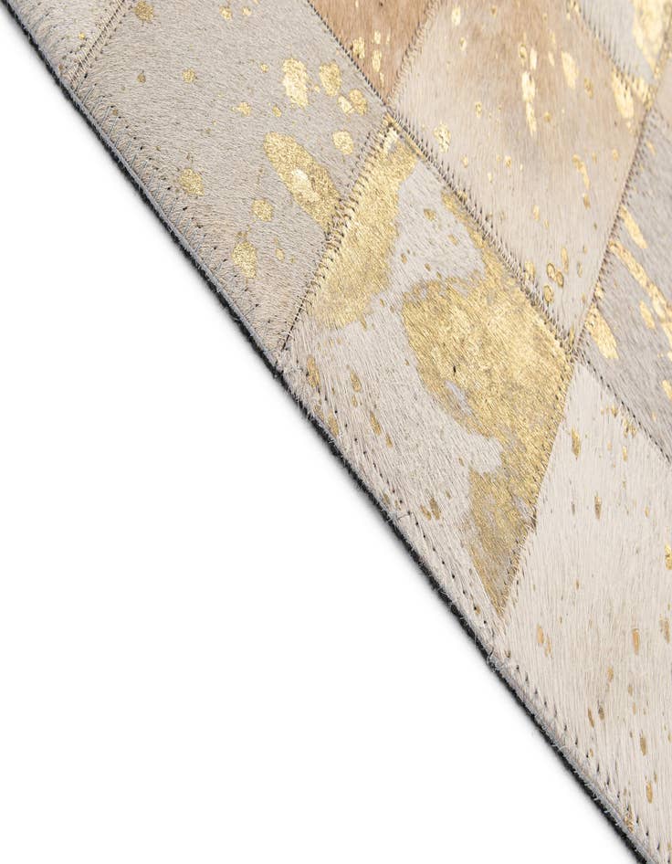 Detail image of  4' 11 x 7' 11 Cowhide - Patchwork Rug