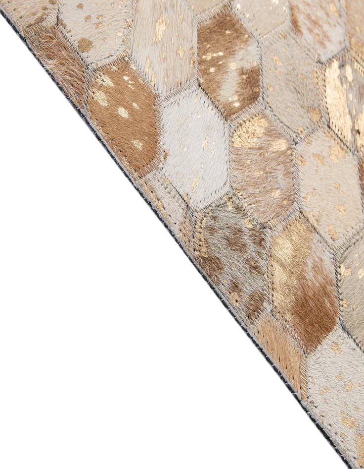 Detail image of  5' 1 x 7' 11 Cowhide - Patchwork Rug