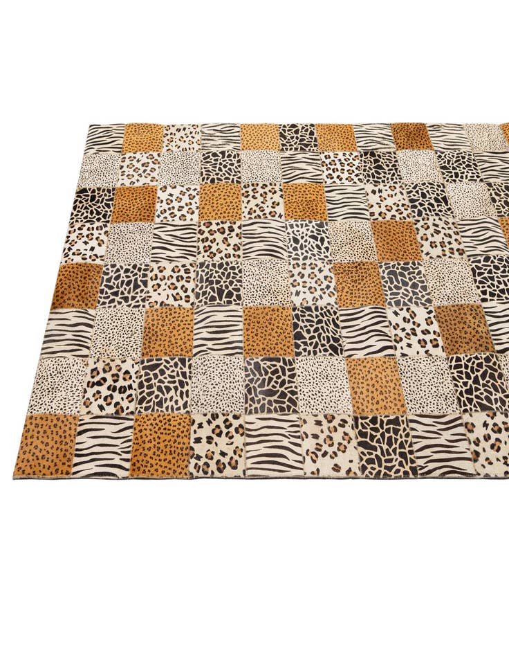 Detail image of  4' 1 x 5' 11 Cowhide - Patchwork Rug