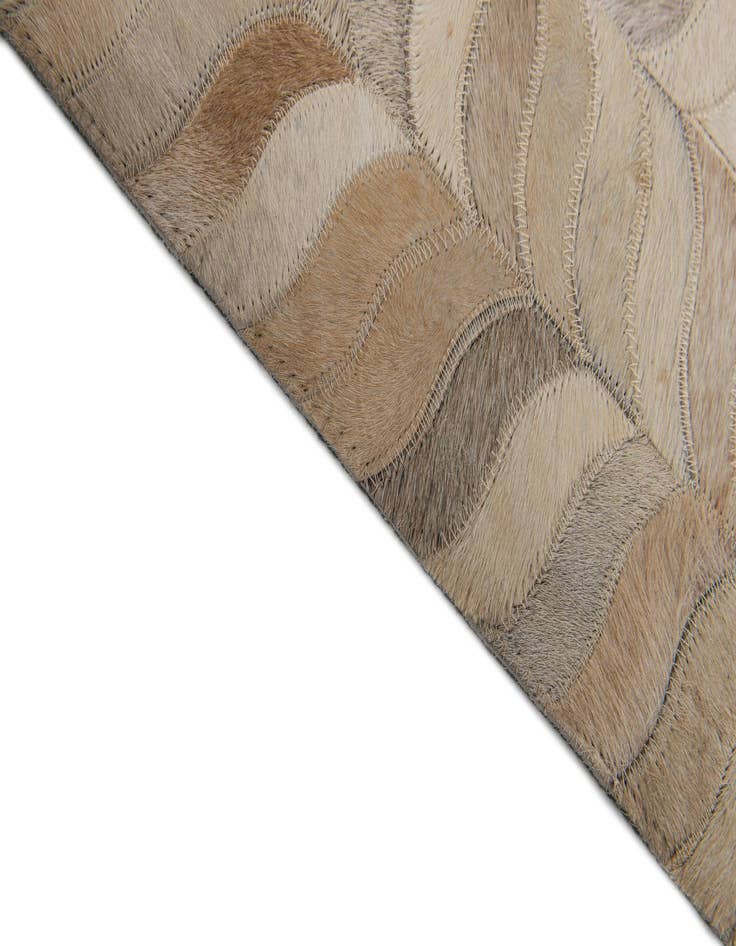 Detail image of  6' 8 x 9' 8 Cowhide Stocks Rug