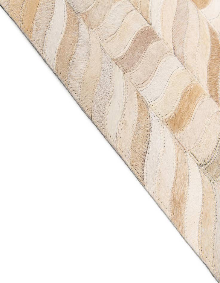 Detail image of  6' 8 x 9' 9 Cowhide Stocks Rug