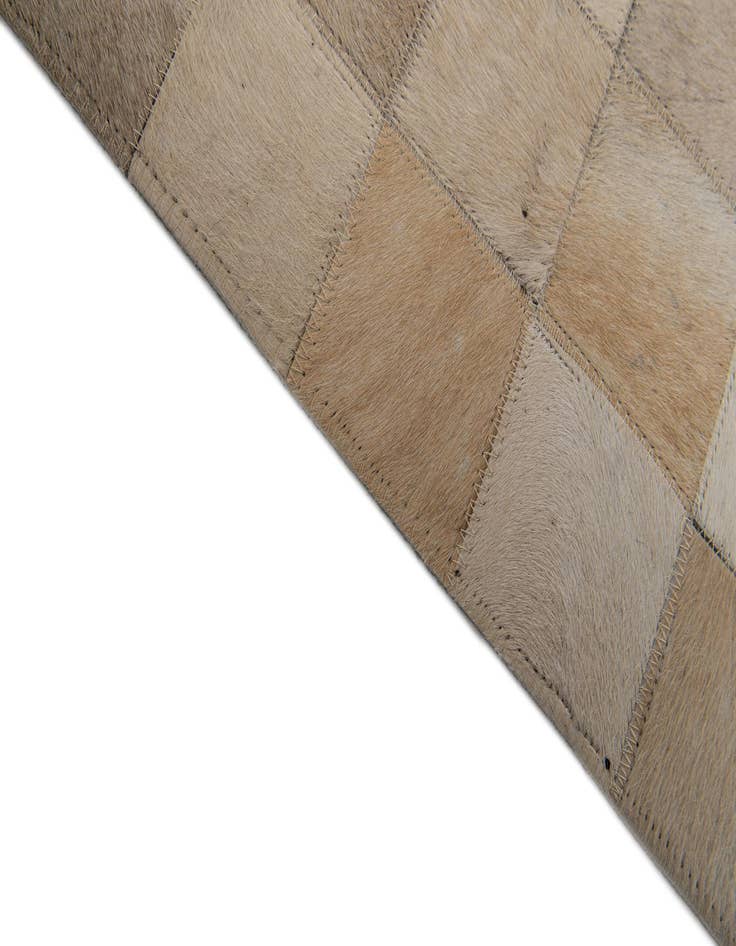 Detail image of  6' 8 x 9' 9 Cowhide Stocks Rug