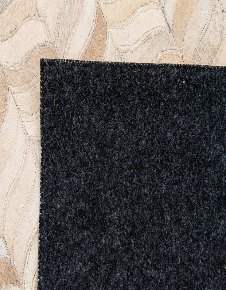 Detail image of  4' 8 x 6' 8 Cowhide Stocks Rug