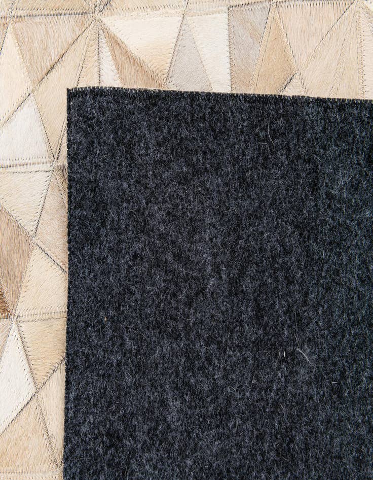 Detail image of  4' 9 x 6' 8 Cowhide Stocks Rug