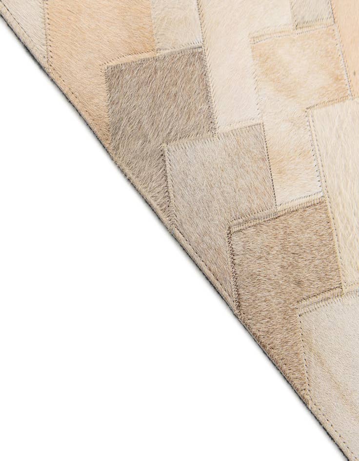 Detail image of  4' 1 x 6' 1 Cowhide Stocks Rug