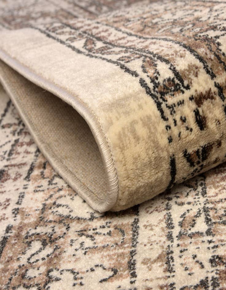 Detail image of  6' x 9' Dahlia Rug