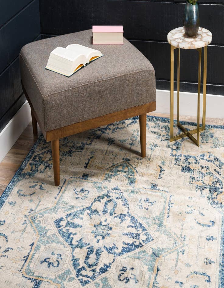 Detail image of 7' x 10' Dahlia Rug