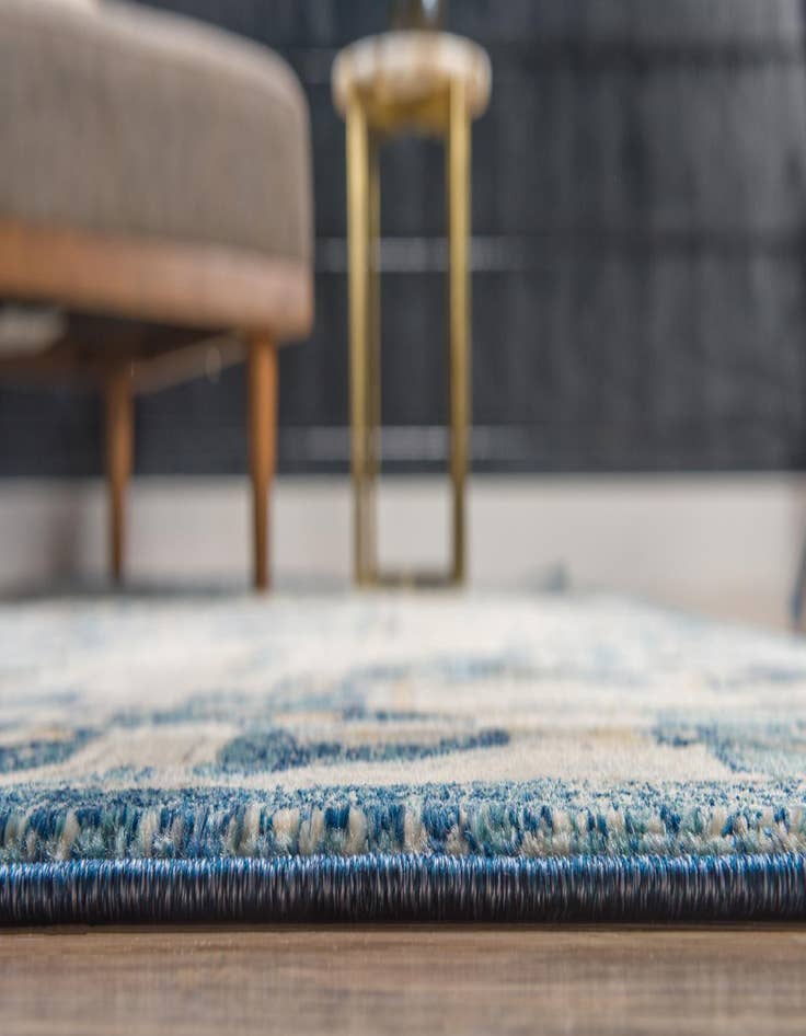 Detail image of 7' x 10' Dahlia Rug