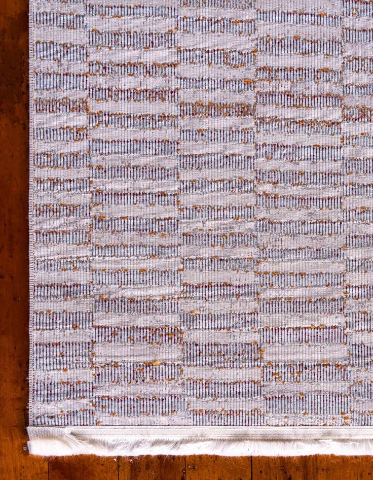 Detail image of  5' 5 x 8' Dakota Rug