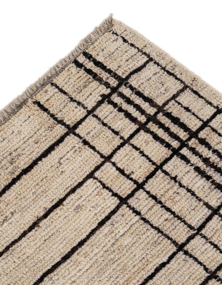 Detail image of  8' 3 x 9' 10  Hand Knotted Darya Wool Rug