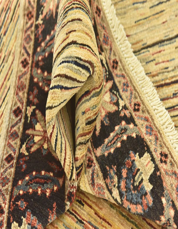 Detail image of  4' 2 x 6'  Hand Knotted Darya Rug