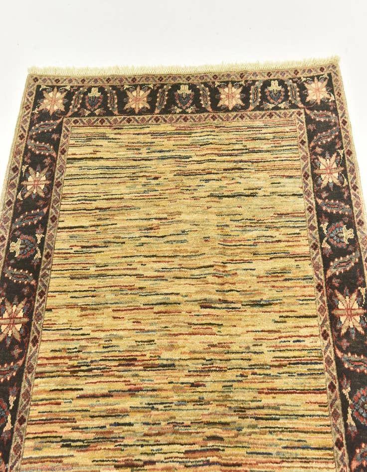 Detail image of  4' 2 x 6'  Hand Knotted Darya Rug