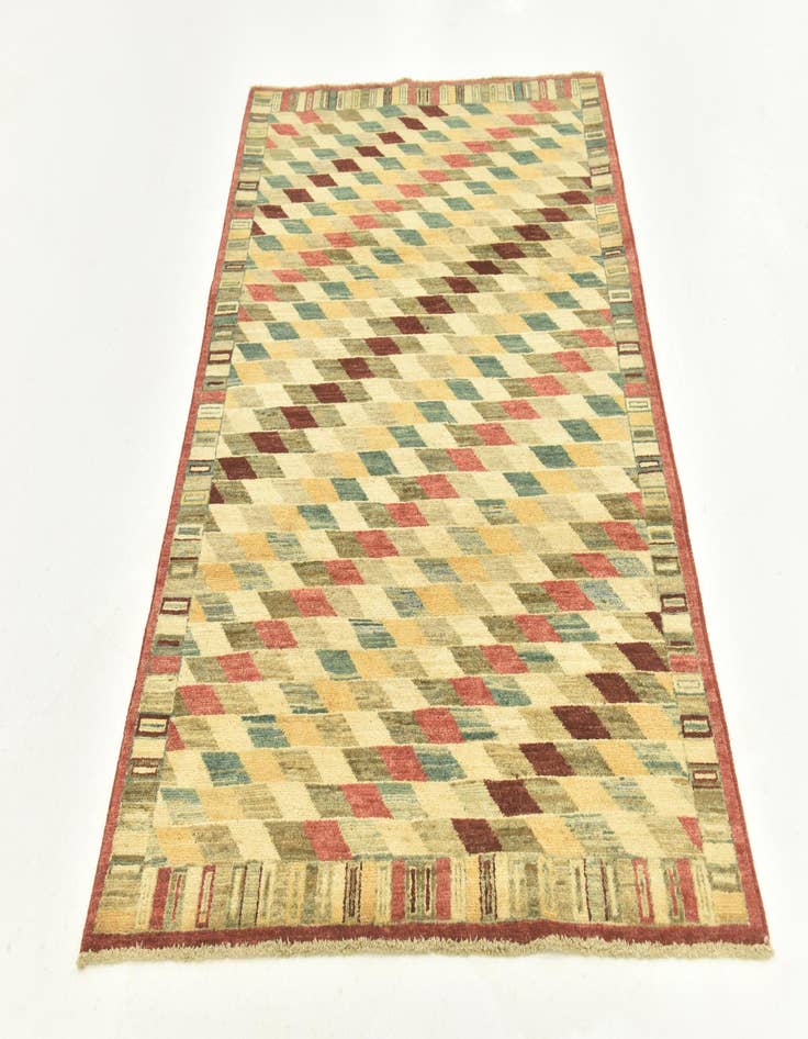 Detail image of  4' 1 x 5' 9  Hand Knotted Darya Oriental Rug