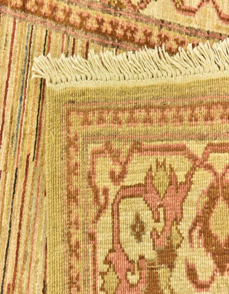 Detail image of  3' 9 x 5' 5  Hand Knotted Darya Oriental Rug