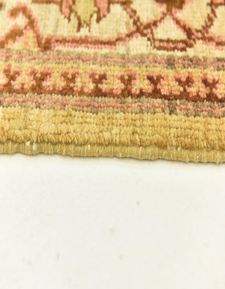 Detail image of  3' 9 x 5' 5  Hand Knotted Darya Oriental Rug