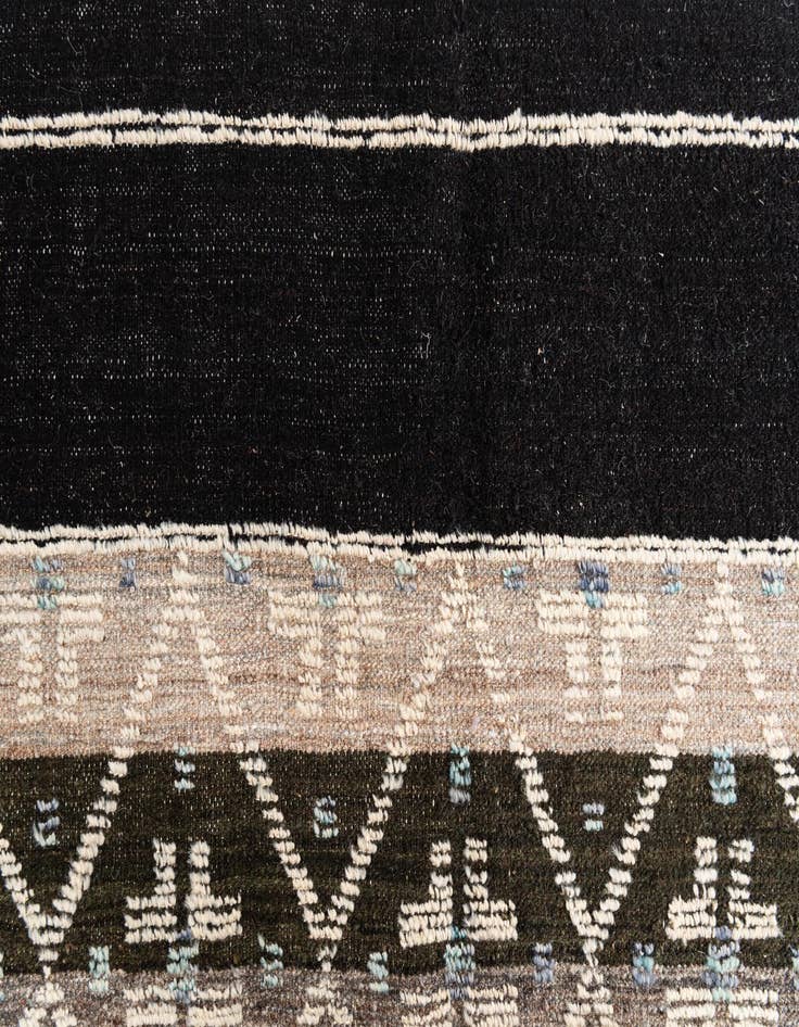 Detail image of  10' 4 x 14' 4  Hand Knotted Darya Wool Rug