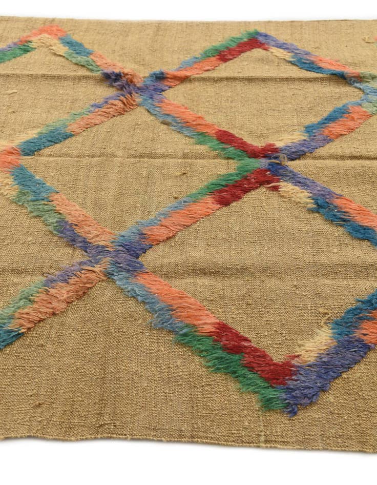 Detail image of  5' x 6' 9  Hand Knotted Darya Wool Rug