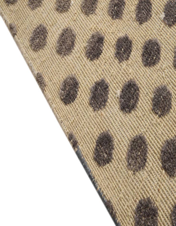 Detail image of  4' 9 x 6' 8  Hand Knotted Darya Wool Rug