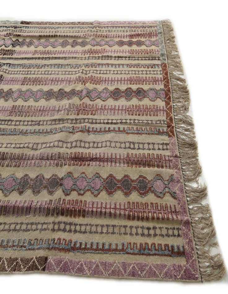 Detail image of  8' 3 x 10' 6  Hand Knotted Darya Wool Rug