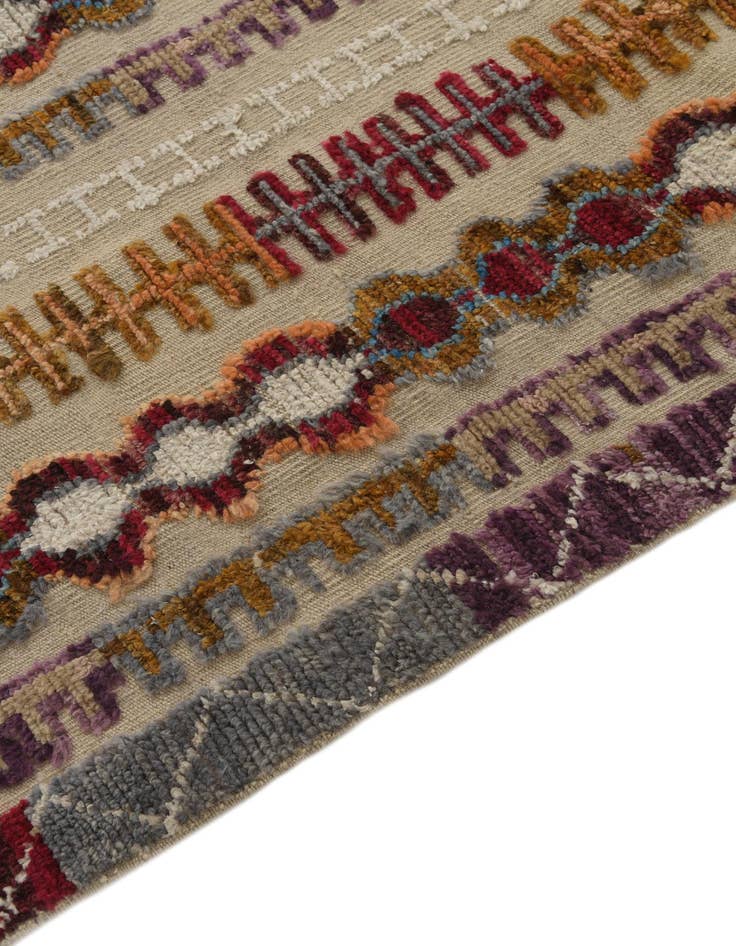 Detail image of  9' x 12' 6  Hand Knotted Darya Wool Rug