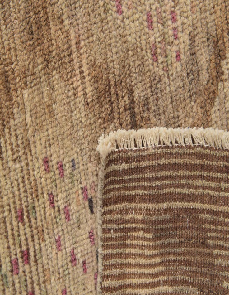 Detail image of  7' 9 x 10'  Hand Knotted Darya Wool Rug